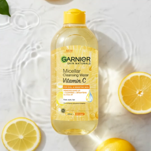 Garnier Micellar Cleansing Water Vitamin C (125ml) - Swipe Away Dirt Brighter Skin and Cleanses for Dull and Sensitive Skin
