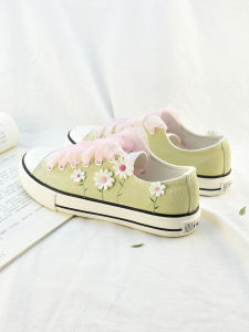 Original Hand-Painted Embroidered Hanfu Canvas Shoes Womens Casual Low-Top Sneakers for Students Spring 2024 round Toe