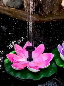 1.2Wน้ำพุกลางแจ้ง รูปดอกบัว น้ำพุพลังงานแสงอาทิตย์ 1 ชุดมี หัวน้ำหลากหลายแบบ ตกแต่งสวน บ่อน้ำ ใช้พลังงานแสงอาทิตย์ประหยัดไฟ