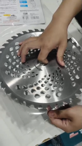 TAKEZOH ใบมีดตัดหญ้าวงเดือน ขนาด10 นิ้ว X 40 ฟัน (สินค้าจากประเทศญี่ปุ่น)