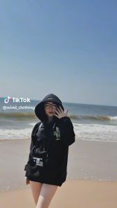 ÁO KHOÁC HOODIE CHỐNG NẮNG LÓT NHUNG TAY DÀI OVERSIZE QUỶ NHỎ SHEYOWY PHONG CÁCH HÀN QUỐC HOT TREND 2024 - DUBAI FASHION