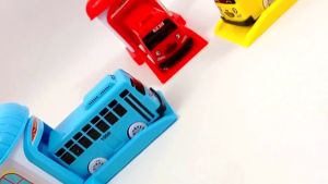 Mainan Anak Little Bus TAYO0000 MT 42 Tekan dan Jalan Pull Back Garasi Pelontar