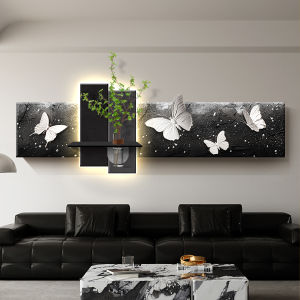 ภาพตกแต่งห้องรับแขกสีดำและขาว พืชเขียว ตู้เก็บของตกแต่งด้วยแสงไฟ พืชเขียวในบ้าน ภาพวาดระบายสีแบบวินเทจ งานฝีมือที่ทำจากแผ่นรองคริสตัล