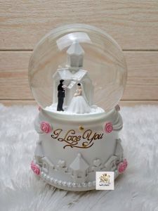 Snowball Putar Kotak Musik Bola Kristal Salju Couple Snowglobe Hadiah Valentine