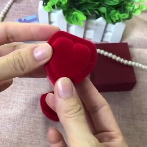 Zaman Now: Kotak Cincin Model Love & Tempat Cincin Tunangan