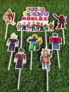 Topper cake Roblox happy birthday