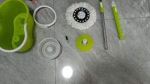 ชุดถังปั่นไม้ม๊อบ ถังปั่นพร้อมส่ง สินค้าจากไทย ไม้ถูพื้น อุปกรณ์ทำความสะอาด ชุดไม้ถูพื้น ใน 1ชุดมี (ถังปั่น +ไม้ถูพื้น +ผ้าม๊อบ) ตัวถัง 2 ระบบ ปั่นน้ำ+ปั่นแห้ง