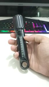 Senter LED Torch Flashlight Sinar Super Terang Bisa Zoom