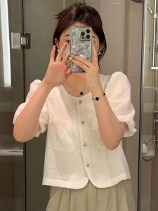 Áo Sơ Mi Nữ Tay Ngắn Cổ Tròn Màu Trơn Phong Cách Pháp Ngọt Ngào Mùa Hè 2025 Thời Trang Mới Chất Liệu Polyester Thường Ngày