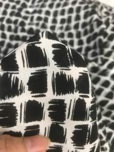 Vải voan lụa hàn họa tiết trắng đen mềm rũ (khổ 1m45)may đầm váy áo kiểu áo sơ mi thời trang