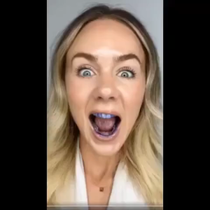 ลองยาสีฟันสีม่วง! ฟันขาวใน 7 วัน เซรั่มฟันขาว ยาสีฟัน ยาสีฟันฟันขาว ยาสีฟันขาว Teeth whitening ยิ้มมั่นใจทุกวัน ด้วยฟันขาวสะอาดลดคราบเหลืองช่วยให้ฟันขาวกระจ่างอย่างเป็นธรรมชาติปลอดภัยไม่ทำให้เสียวฟัน