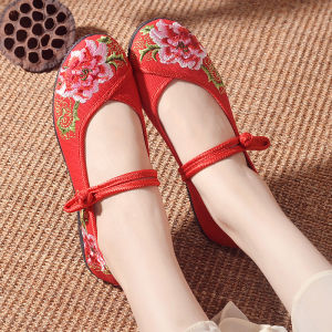 Beijing Ladies Embroidered Flat Heel Dance Shoes Traditional Chinese Style Xiuhe Wedding Shoes Comfortable round Toe Cotton Shoes