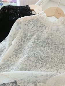 Áo Thun Dài Tay Ren Dễ Phối Khí Chất Bé Gái Áo Mặc Trong Thời Trang Kiểu Tây Bé Lớn Nhỡ Mẫu Mới Xuân Thu Áo Em Bé