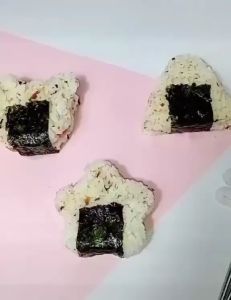 BISA COD - Cetakan Onigiri Nasi Bento Bentuk Karakter & Cetakan Sushi Onigiri Motif Karakter Lucu Segitiga Hati Mickey