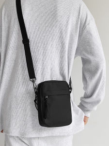 Casual Crossbody Bag for Men Summer New Single Shoulder Portable Small Phone Bag Simple Backpack Oxford Cloth Zipper Closure Soft