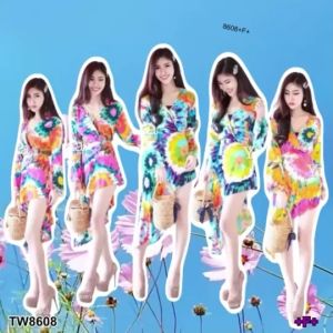 TW8608 เดรสคอวีระบายเฉียงหางปลาพิมลายดอกไม้