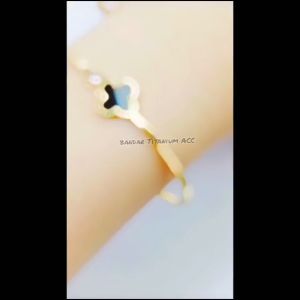 GELANG TANGAN TITANIUM MODEL BANGLE BUNGA HITAM PERMATA ANTI LUNTUR & ANTI KARAT (COD)