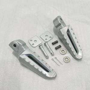 2 PCS HONDA CLICK V2 V3 / BEAT FI V2 V3 FOOTREST ALLOY L8604 - WHT / REAR FOOTPEG