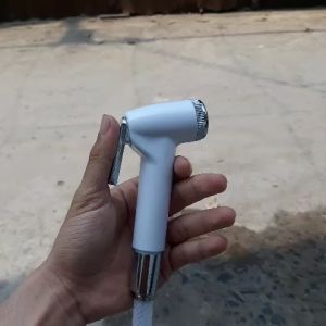 [Trọn bộ vòi xịt vệ sinh] đầu vòi xịt tay cò bóp dây cấp nước nhựa dài 120cm sợi lưới gác cài tắc kê ốc vít