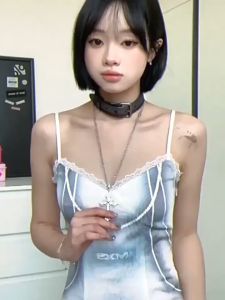 สร้อยคล้องคอสร้อยคอไม้กางเขนดอกกุหลาบ Maidu