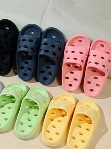 DS รองเท้าแตะ รองเท้าแตะหญิง รองเท้า EVA รองเท้าแตะอาบน้ำ พื้นนุ่มใส่สบาย กันลื่น ลายกระต่ายน่ารักๆใส่ได้ทั้งชายและหญิง รองเท้า รองเท้าผู้หญิง รองเท้าแตะ หญิง รองเท้าแตะผู้หญิง ไซส์36/37-44/45