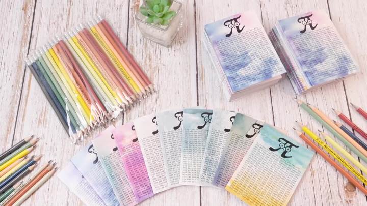 Frienda 50 Sets Pi Day Pencil Gifts Bulk 50Notepad and 50 Pencils International Math Day Party Favors Supplies for Math Lovers Students Teachers Classroom Awards (Bright Colors)