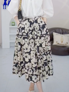 MANMI | Chân Váy In Hoa Vintage Elegance Giúp Gầy