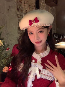 หมวกเบเร่ต์สีขาวรูปหัวใจริบบิ้นสไตล์ใหม่สำหรับผู้หญิงในฤดูหนาว หมวกทรงสี่เหลี่ยมเล็กสำหรับเด็กและเยาวชน