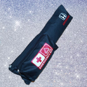 Tas emergency kit P3K dan segitiga reflektor semua mobil