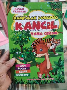 Kumpulan Dongeng Si kancil Berwarna atau hitam putih.