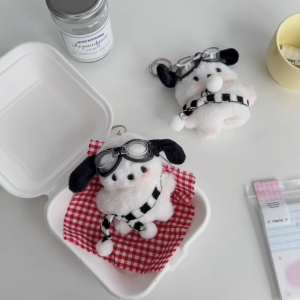 12ซม.pochacco พวงกุญแจ ตุ๊กตาห้อยกระเป๋า มือถือ น่ารัก ของเล่นของขวญ ป้องกันการตก
