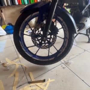 Stiker Velg Motor Yamaha Vixion Aksesoris Variasi List Pelek Keren Terbaru