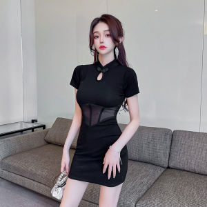 ชุดกี่เพ้าสไตล์วินเทจปี2024ชุดเดรสรัดเอวแบบปะต่อผ้าตาข่ายเอวลอยฉลุลายรัดสะโพกเซ็กซี่แบบปรับปรุงกระดุมจีนสำหรับฤดูร้อน