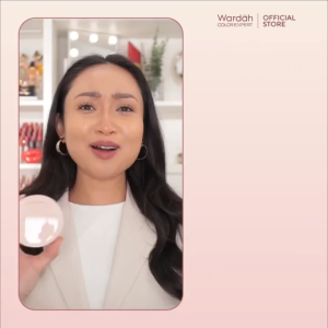 Wardah Colorfit HD Blurify Loose Powder Makeup Bedak Tabur Wardah Tahan Lama