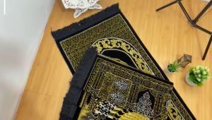 Sajadah Paket Midi Kiswah 20 PCS: Sajadah Berkualitas Tinggi