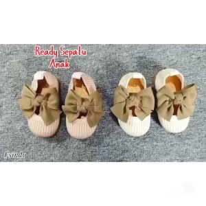 Sepatu Flat Anak Perempuan Motif Pita & Kode D23
