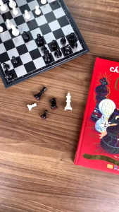 Sách - Cẩm Nang Cờ Vua - Học cờ vua căn bản từ một kì thủ chuyên nghiệp - ndbooks