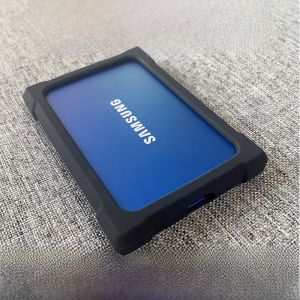 Anti-Slip Silicone Protective Case for T7 Touch Solid State Mobile Hard Drive PSSD by Jiazhuan Durable Digital Storage Organizer