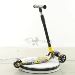 Kids 3 Wheels Kids Scooter Kids Outdoor Toy Folding Scooter Adjustable Height Flash Wheel儿童滑板车