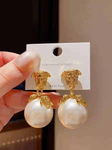 French Vintage Exaggerated Large Pearl Pendant Earrings Women High-End Sensation Court 2025 New Trend Ear Jewelry