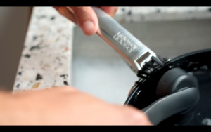 Joseph Joseph แปรงล้างจาน พร้อมที่วาง N6500010