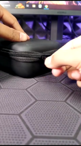 ERAZER Headphones Hard Storage Bag Portable Earbud Bag Bluetooth Headset Bag Travel Mini Zipper Case Storage Headset Box