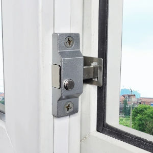 C.B.【Ready in Stock】 Zinc Alloy Spring Bolt Safety Lock Buckle Bolt Automatic Spring Latch Anti-theft Bolt