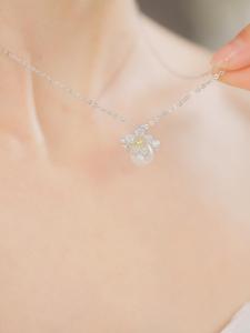 ZHOU LIU FU 周六福 S925 Sterling Silver Pearl Necklace Flower Pendant Design Classic Elegant Jewelry Gift for Women 40+5cm J0615245