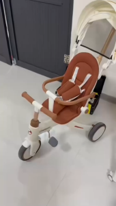 Xe đẩy trẻ em 3 bánh thăng bằng cho bé từ 1 đến 6 tuổi với 7 hình thái biến đổi cho bé vui chơi rèn luyện thỏa thích