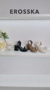 [Form to lùi 1 size] Erosska - Giày sandal cao gót nữ quai ngang kiểu dáng đơn giản màu nâu - SB029