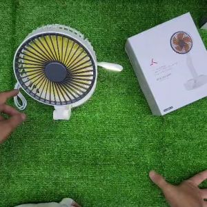 Quạt Tích Điện Để Bàn Gấp Gọn Có Thể Kéo Dài 3 Tốc Độ Gió Xoay 360 Kèm Đèn Led Usd Tiện Dụng
