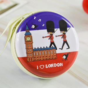 [MSIA SHIP] NOVELTY London King Guard Design Kids Cartoon Coin Purse Earphone Storage Pouches School Student Children Christmas Gifts Present Birthday Goodies Kindergarten