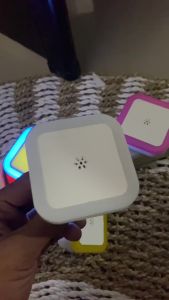 Lampu Malam LED Sensor Cahaya Otomatis Plug In - Warna-Warni