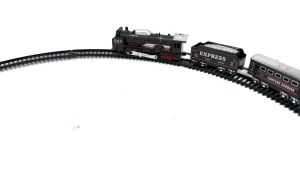 Simulating Electronic Train Express Set With Lights Boys & Girls Present Gift Indoor Toys 电子模拟铁路列车经典套装 *READY STOCK*